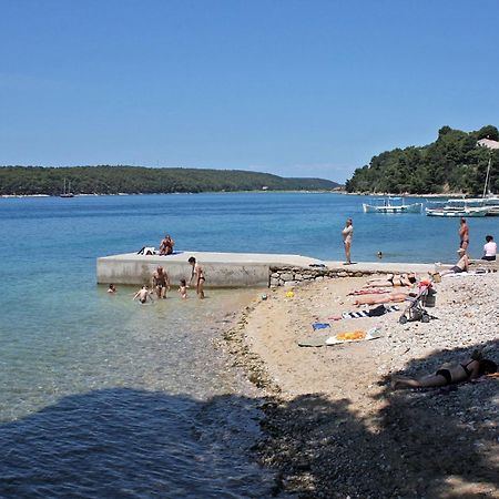 Apartments And Rooms With Parking Space Palit, Rab - 5061 Экстерьер фото