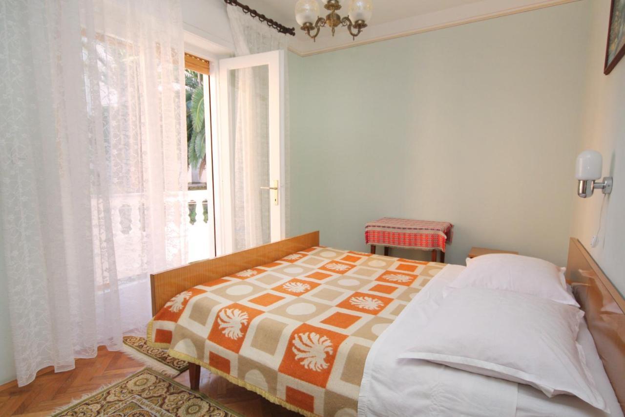 Apartments And Rooms With Parking Space Palit, Rab - 5061 Экстерьер фото