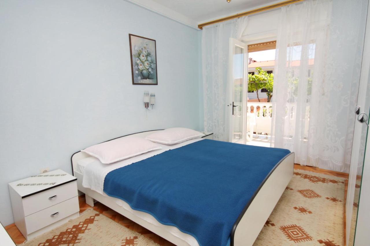 Apartments And Rooms With Parking Space Palit, Rab - 5061 Экстерьер фото